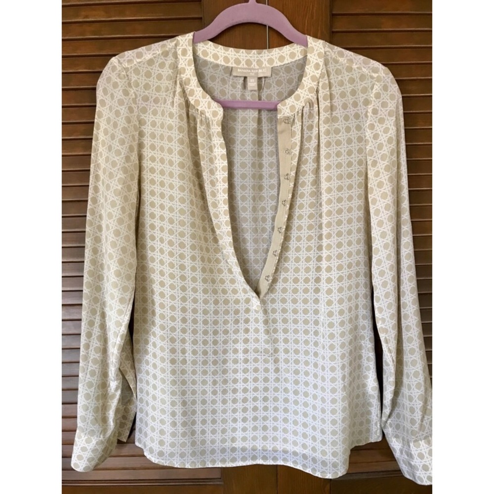 Silk Banana Republic blouse